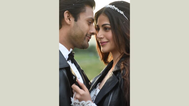 Stebin Ben: Heer Achhra is a good-looking girl, with an amazing screen presence