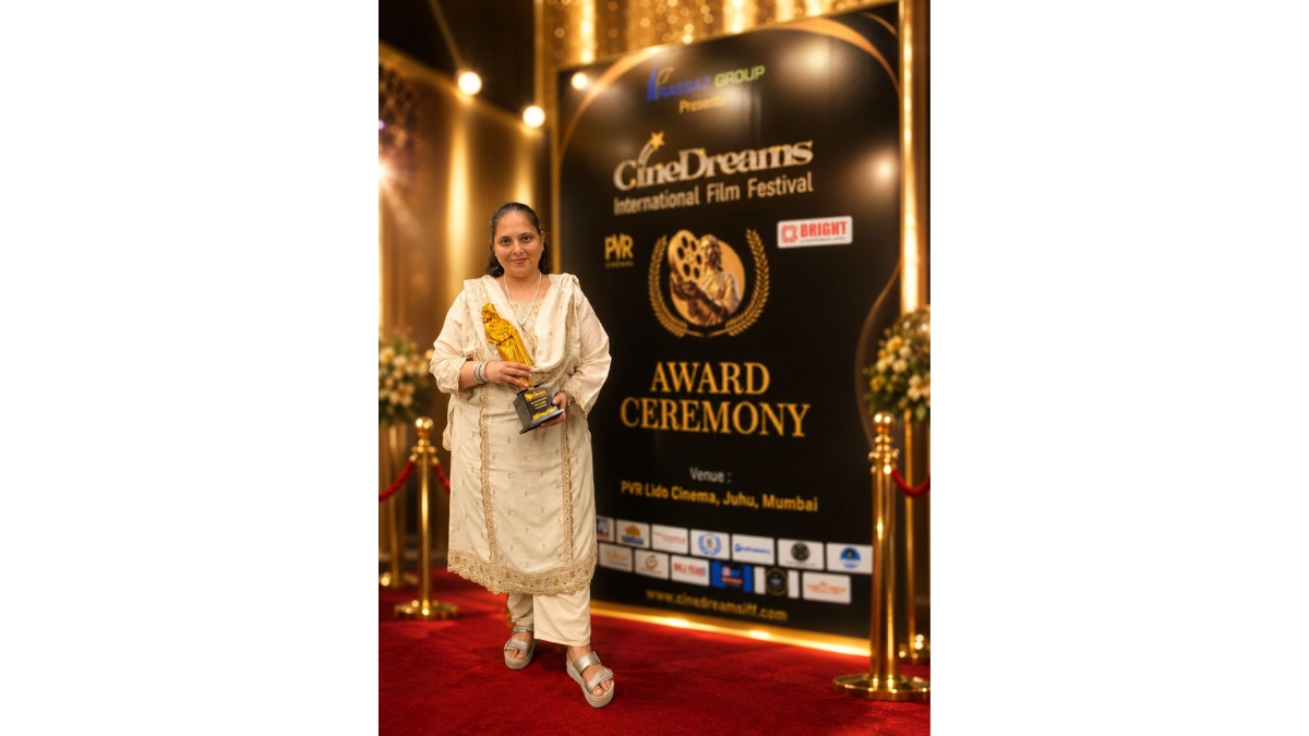 Pallavi Gurjar Honoured with Best Debut Producer Award at Cine Dreams International Film Festival